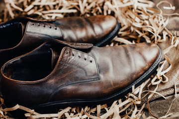 brown vintage leather chip shoes