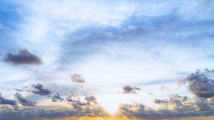 Obraz premium Blue sky with cloud at Phuket Thailand,Sunset.