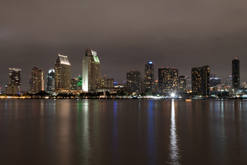 Fototapeta na wymiar San Diego skyline at night