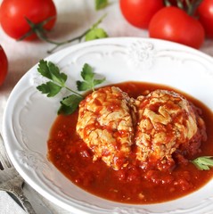 brains of a cow, sheep or calf in tomato sauce. dishes with offal. dish for Halloween. weird food
