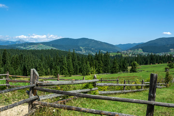 Fototapeta na wymiar Picturesque mountains and forest in the Carpathian village of Vorokhta. Ukraine.