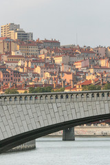 Pont sur la Sa&ocirc;ne &agrave; Lyon