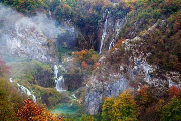 Naklejka na ściany i meble Autumn on Plitvice Lakes, Croatia