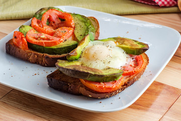 Breakfast Avocado Egg Toast