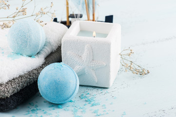 Spa set with blue bath bombs