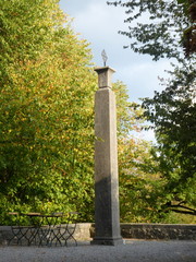 Obelisk von 1819 an der Klauser Kapelle in Aachen Kornelimünster