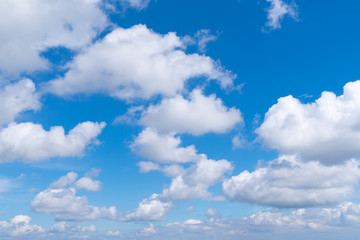 Obraz na płótnie Canvas Summer clouds with clear skies