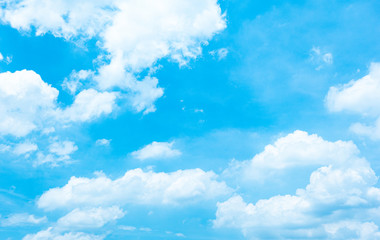 Obraz na płótnie Canvas Summer clouds with clear sky