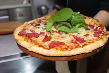 pizza with ham and cheese