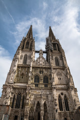 Fototapeta na wymiar Stunning view of the Regensburg Cathedral ( St. Peter's Cathedral) in Bavaria, Germany
