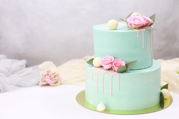 Confectionery flavored cakes for a holiday