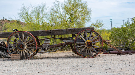 Fototapeta na wymiar old cart in field