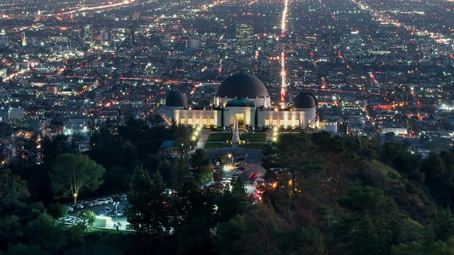 Day to night time lapse of Griffith Observatory in cityscape