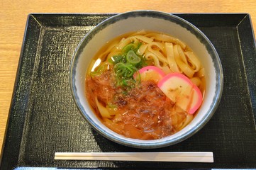 名古屋名物きしめんです