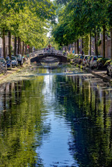 Fototapeta na wymiar Canals of Delft during summer