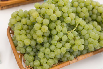 Fress green grapes for sale