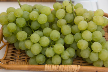 Fress green grapes for sale