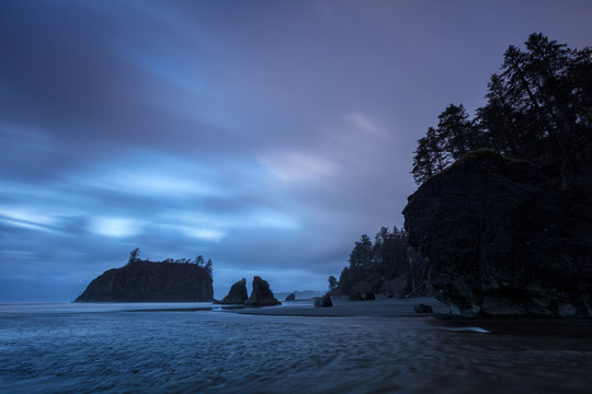 Sea stacks at Ruby Beach 