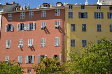 Fototapeta na wymiar Façades colorées à Bastia, Corse