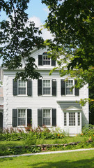 USA, Vermont: historische Häuser mit Holzfassade	