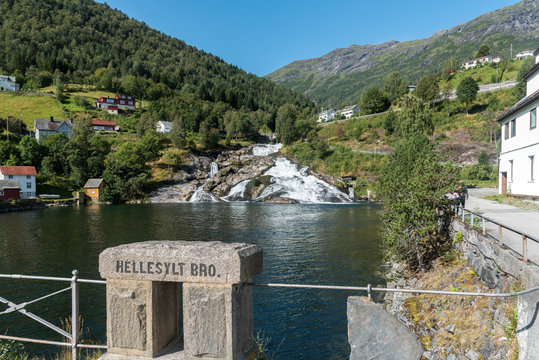 Hellesylt Wasserfall in Norwegen