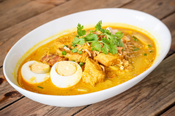 Laksa Curry Noodles - Muslim Food Bangkok