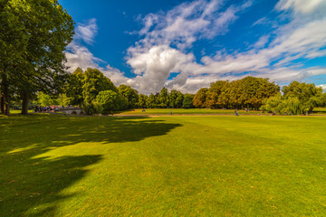 August 23, 2019, city tour in Cambridge UK, Cambridge colleges and other tourist attractions.