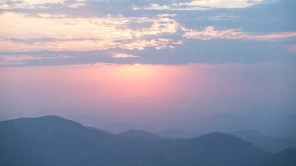 fim de tarde montanhas