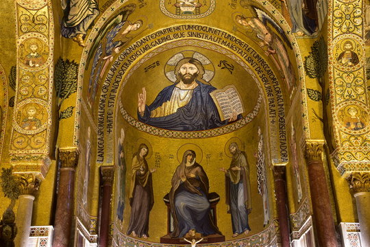 La Cappella Palatina. Basilica a tre navate che si trova all'interno del complesso architettonico di Palazzo dei Normanni a Palermo, Sicilia