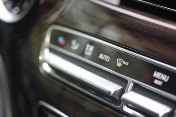 Luxury vehicle ventilation controls