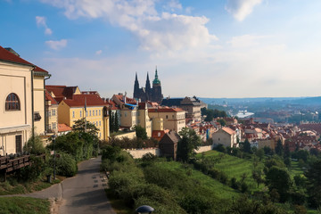 Fototapeta na wymiar panoramic view of Prague Castle and St. Vitus Cathedral in Prague, Czech Republic