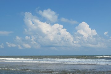 Fototapeta premium Beautiful ocean background on Atlantic coast of North Florida 