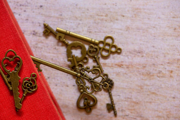 The old golden key of some lock