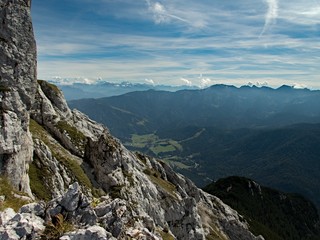 autumn hiking and mountaineeting in brandenburger alpen in austria