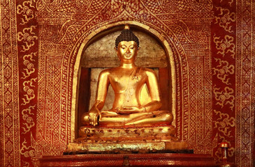 Obraz premium Buddha statue Phra Singh