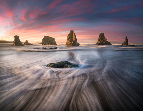 Silky sea streaks and sea stacks line up