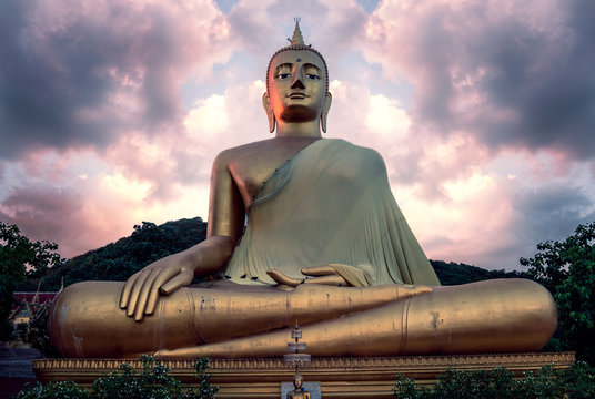Buddha statue
