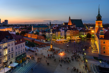 Fototapeta na wymiar Panorama of Royal Castle in Warsaw during sunset