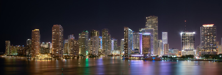 Fototapeta na wymiar Miami by Night