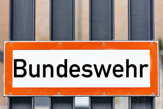 Bundes Wehr Hinweis Schild
