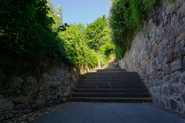 Stein - Treppen - Aufstieg