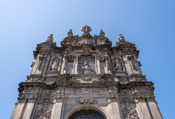 Fototapeta na wymiar Entrance and steps to Torres dos Clerigos church and tower