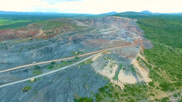 Industria y Mina trituradora de piedra	