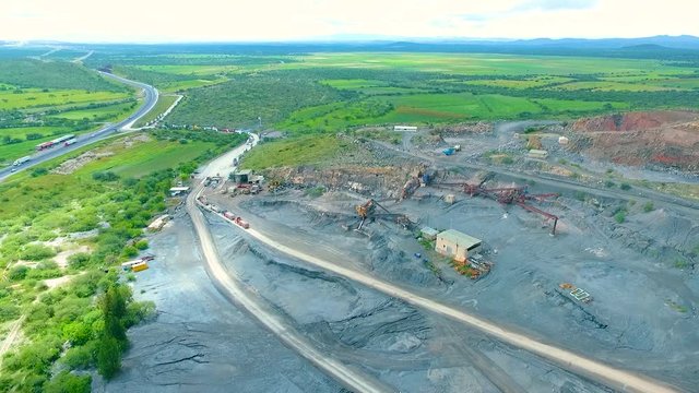 Industria y Mina trituradora de piedra	