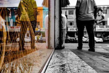 Fototapeta premium people walking on street