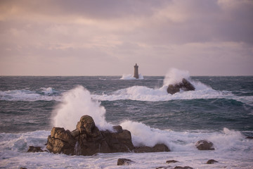 Tempête phare du Four presqu'ile Saint Laurent Porspoder Finistère Bretagne France © jujud3100