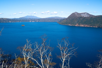 Fototapeta premium 秋の摩周湖（北海道・弟子屈町）