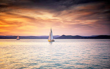 Obraz na płótnie Canvas Sailboat on lake Balaton in summer