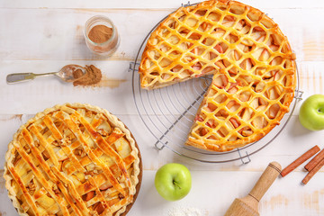 Composition with tasty apple pie on table
