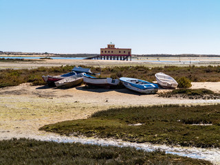 Fuzeta Beach, Life-saving House and boats